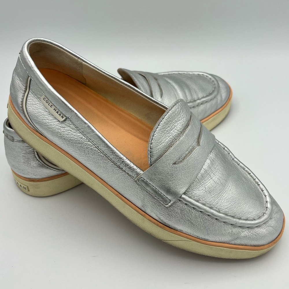 Cole Haan NANTUCKET 2.0 PENNY LOAFER, SILVER METALLIC/IVORY 10